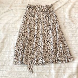Cute midi skirt